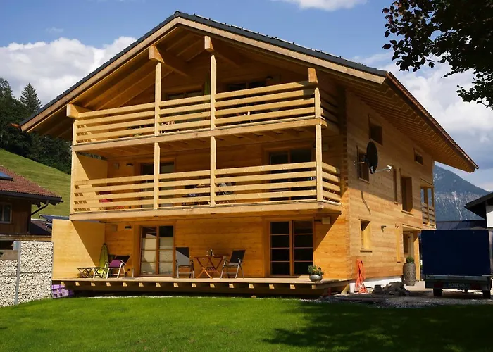 Leos Alpenchalet - inclusive Sommer Bergbahnticket und E-Auto Ladestation Oberstdorf